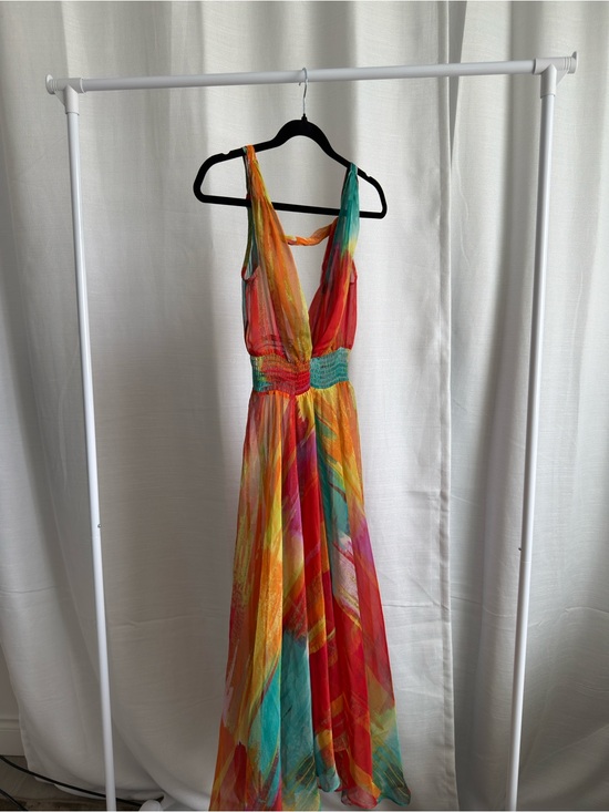 Dresses & Skirts - Vintage Multi-Color Maxi Dress with Shirred Waist
